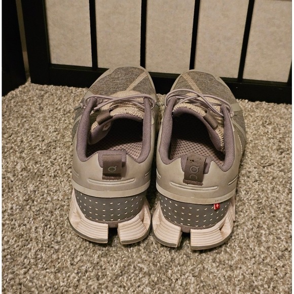 On‎ Cloud Gray Running Shoes Women's Athletic Sneakers Training - Picture 5 of 8